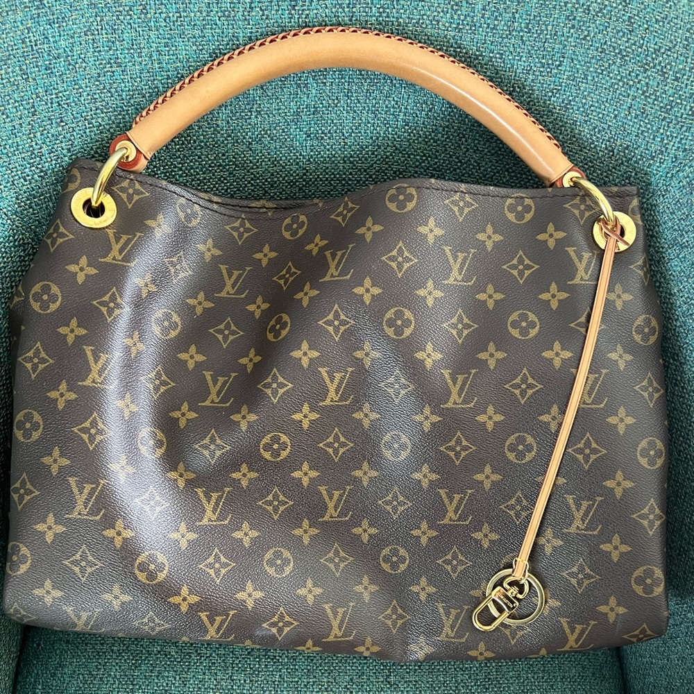 Louis Vuitton Artsy